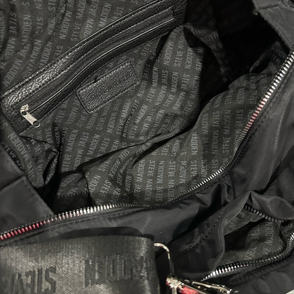 Steve Madden Black Logo Lined Tote - Picture 4 of 8